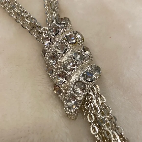 🌸 Silver Crystal Bolero Style Necklace - Picture 8 of 9